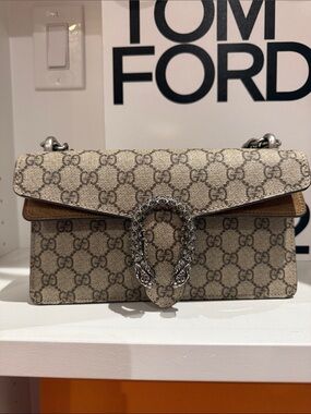 Gucci Beige GG Supreme Dionysus Shoulder Bag with Silver Hardware